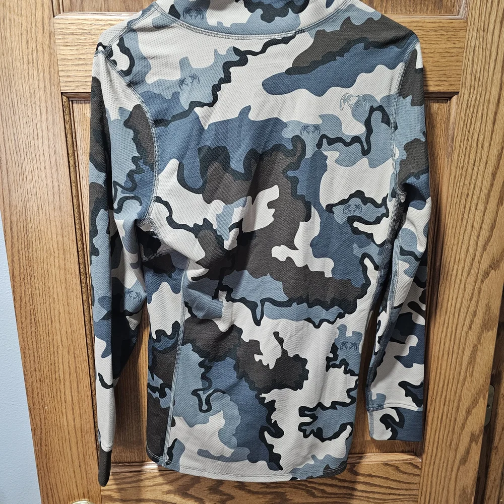 KUIU Women’s Camo Half-Zip Performance Pullover - Blue, Gray, Black, Tan - Picture 2 of 3